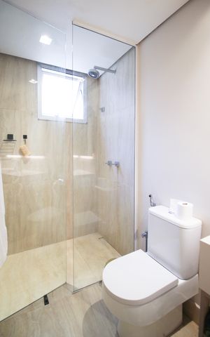 Apartamento à venda com 105m², 2 quartos e sem vaga Apartamento à venda com 105m², 2 quartos e sem vagaBanheiro da Suíte