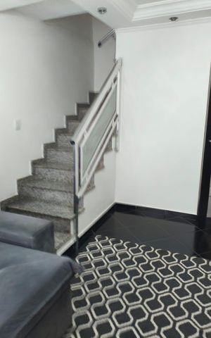 Casa para alugar com 150m², 2 quartos e 2 vagasSala