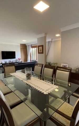 Casa para alugar com 197m², 3 quartos e 4 vagas Casa para alugar com 197m², 3 quartos e 4 vagasSala de jantar