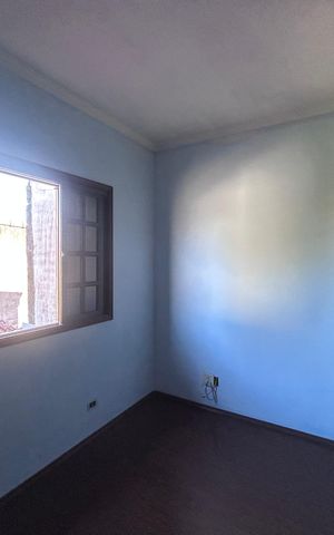Casa à venda com 160m², 5 quartos e 2 vagas Casa à venda com 160m², 5 quartos e 2 vagasQuarto 3