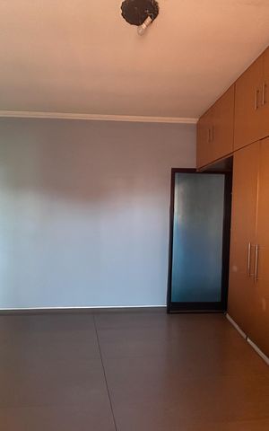Casa à venda com 160m², 5 quartos e 2 vagas Casa à venda com 160m², 5 quartos e 2 vagasQuarto - suíte