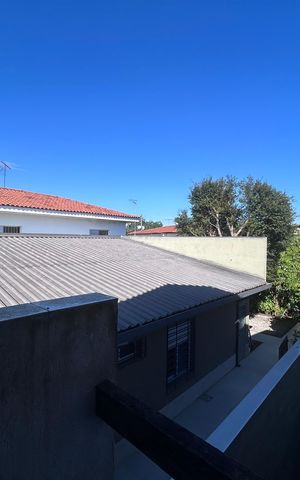 Casa à venda com 160m², 5 quartos e 2 vagas Casa à venda com 160m², 5 quartos e 2 vagasVaranda quarto 2