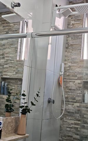 Apartamento à venda com 70m², 2 quartos e 1 vaga Apartamento à venda com 70m², 2 quartos e 1 vagaBanheiro