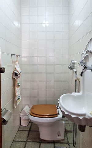 Apartamento à venda com 140m², 3 quartos e 2 vagas Apartamento à venda com 140m², 3 quartos e 2 vagasLavabo