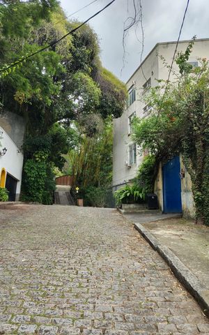 Casa à venda com 320m², 4 quartos e 2 vagas