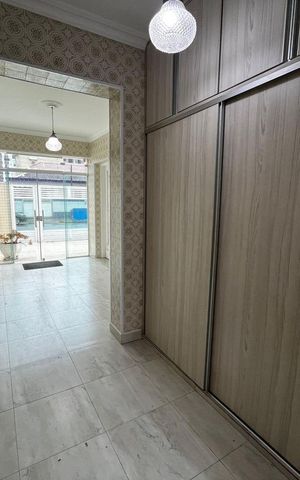 Casa para alugar com 236m², 3 quartos e 3 vagas