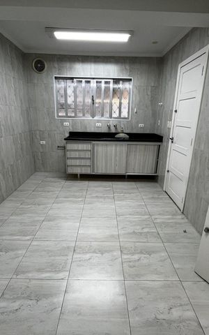Casa para alugar com 236m², 3 quartos e 3 vagas