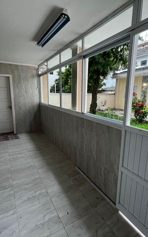 Casa para alugar com 236m², 3 quartos e 3 vagas