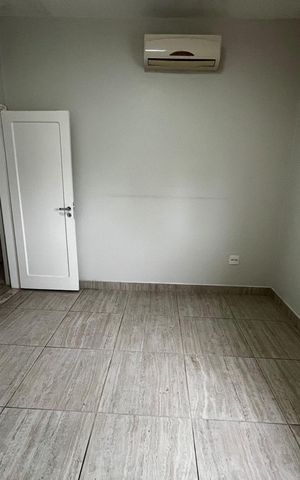 Casa para alugar com 236m², 3 quartos e 3 vagas