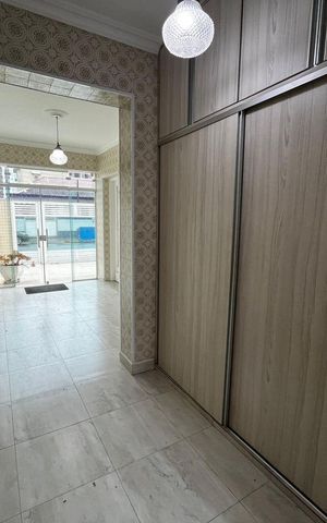 Casa para alugar com 236m², 3 quartos e 3 vagas