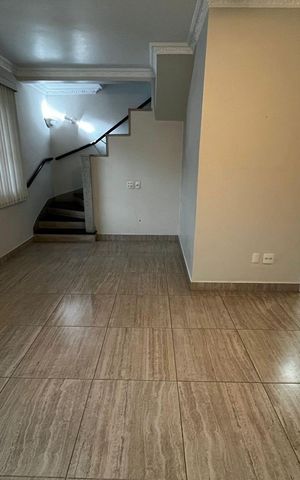 Casa para alugar com 236m², 3 quartos e 3 vagas