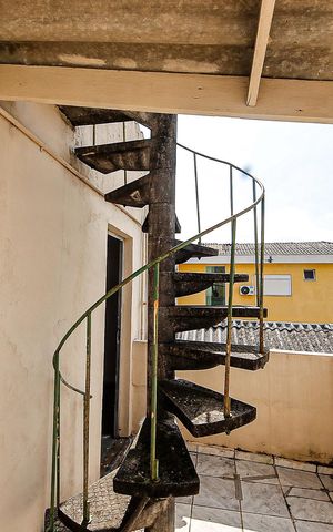 Casa à venda com 125m², 3 quartos e sem vagaÁrea de serviço