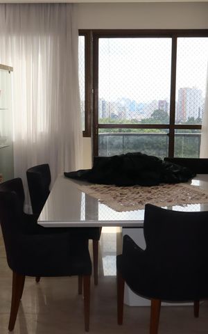 Apartamento para alugar com 137m², 3 quartos e 2 vagasSala