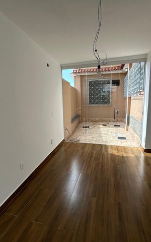Casa para alugar com 90m², 2 quartos e sem vagaSala