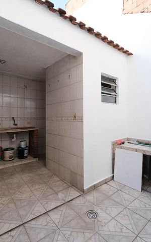 Casa à venda com 70m², 2 quartos e 1 vagaCozinha e Área de Serviço