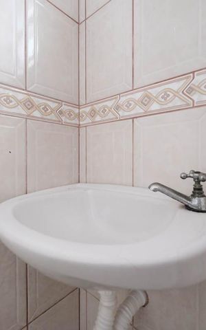 Casa à venda com 70m², 2 quartos e 1 vagaBanheiro 2