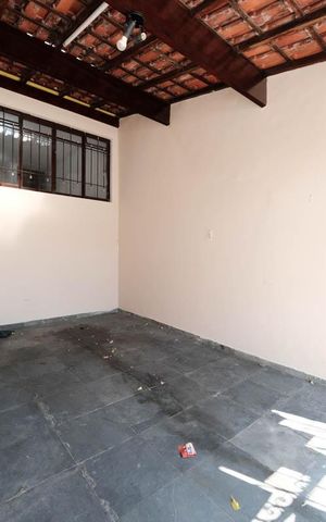 Casa à venda com 70m², 2 quartos e 1 vagaGaragem