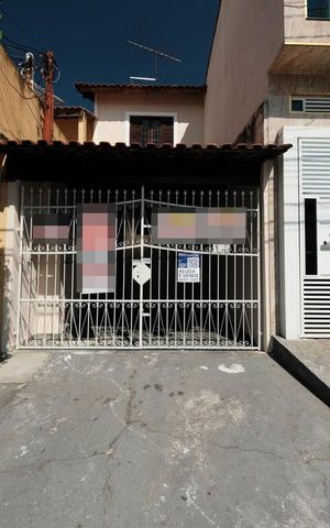 Casa à venda com 70m², 2 quartos e 1 vagaFachada