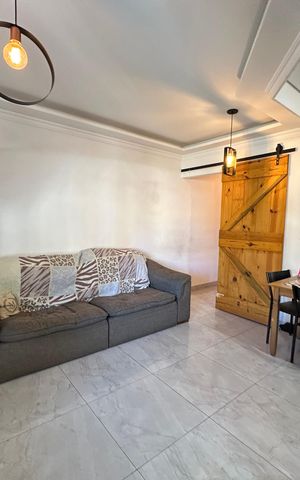 Casa de condomínio à venda com 71m², 2 quartos e 1 vaga Casa de condomínio à venda com 71m², 2 quartos e 1 vagaSala