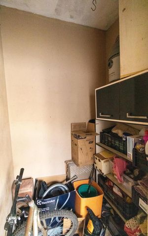 Casa à venda com 130m², 4 quartos e 7 vagas Casa à venda com 130m², 4 quartos e 7 vagasÁrea de Serviço