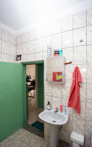 Casa à venda com 217m², 5 quartos e sem vagaBanheiro Casa 1