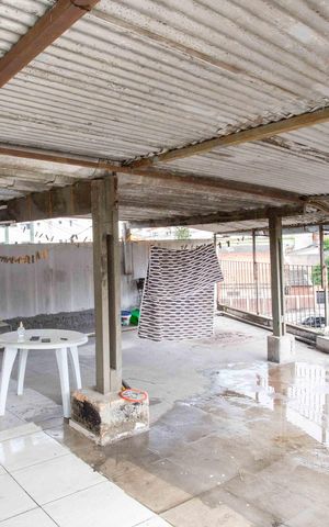 Casa à venda com 217m², 5 quartos e sem vagaSacada Casa 1