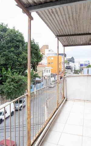 Casa à venda com 217m², 5 quartos e sem vagaSacada Casa 1