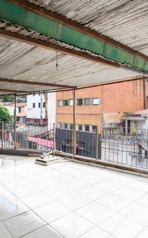 Casa à venda com 217m², 5 quartos e sem vagaÁrea de Serviço Casa 1