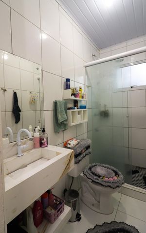 Casa à venda com 220m², 5 quartos e sem vaga Casa à venda com 220m², 5 quartos e sem vagaBanheiro 2