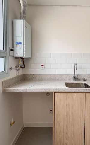 Apartamento à venda com 141m², 3 quartos e 1 vaga Apartamento à venda com 141m², 3 quartos e 1 vagaÁrea de serviço