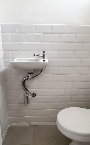 Apartamento à venda com 141m², 3 quartos e 1 vaga Apartamento à venda com 141m², 3 quartos e 1 vagaBanheiro de serviço