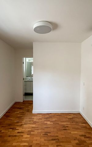 Apartamento à venda com 141m², 3 quartos e 1 vaga Apartamento à venda com 141m², 3 quartos e 1 vagaSuíte 2