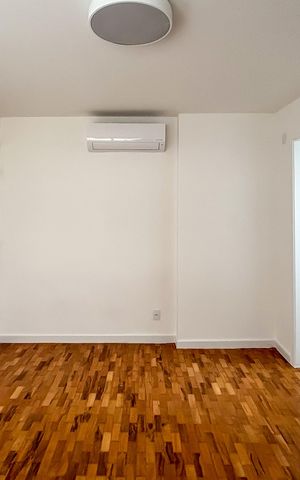 Apartamento à venda com 141m², 3 quartos e 1 vaga Apartamento à venda com 141m², 3 quartos e 1 vagaSuíte 3