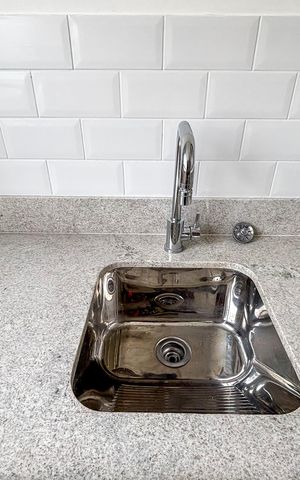 Apartamento à venda com 141m², 3 quartos e 1 vaga Apartamento à venda com 141m², 3 quartos e 1 vagaÁrea de serviço