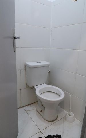 Casa para alugar com 60m², 2 quartos e 2 vagasBanheiro Social