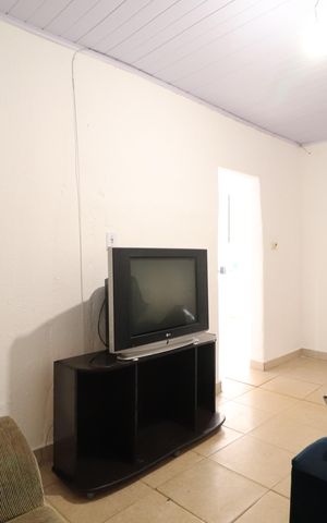 Casa para alugar com 60m², 2 quartos e 2 vagasSala