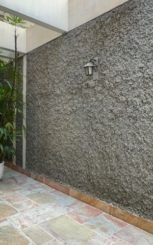 Apartamento à venda com 80m², 2 quartos e 1 vaga Apartamento à venda com 80m², 2 quartos e 1 vagaEntrada