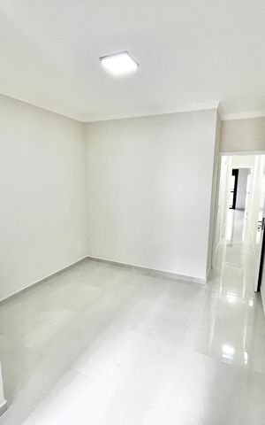 Casa à venda com 123m², 3 quartos e 2 vagas Casa à venda com 123m², 3 quartos e 2 vagasQuarto 1 Suíte