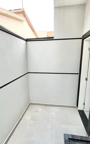 Casa à venda com 123m², 3 quartos e 2 vagas Casa à venda com 123m², 3 quartos e 2 vagasQuintal
