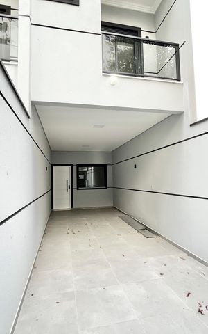Casa à venda com 123m², 3 quartos e 2 vagas Casa à venda com 123m², 3 quartos e 2 vagasGaragem