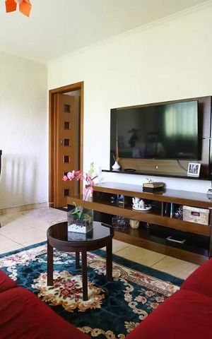Casa à venda com 105m², 2 quartos e sem vaga Casa à venda com 105m², 2 quartos e sem vagaSala