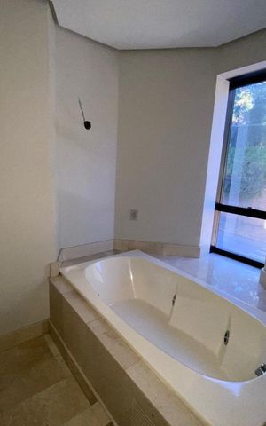 Apartamento à venda com 277m², 3 quartos e 2 vagasBanheiro