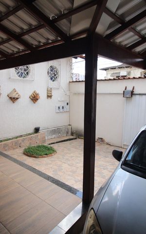 Casa à venda com 240m², 2 quartos e 2 vagasQuintal