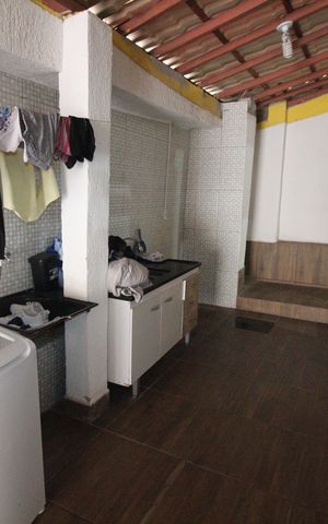 Casa à venda com 240m², 2 quartos e 2 vagasÁrea de Serviço