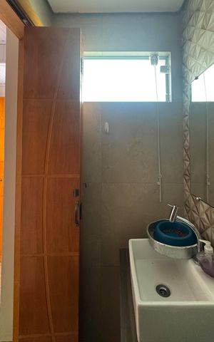 Casa à venda com 115m², 2 quartos e 2 vagas Casa à venda com 115m², 2 quartos e 2 vagasBanheiro de serviço