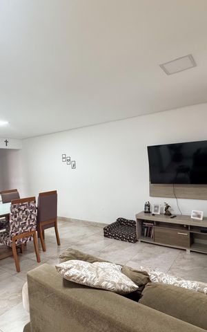 Casa à venda com 115m², 2 quartos e 2 vagas Casa à venda com 115m², 2 quartos e 2 vagasSala