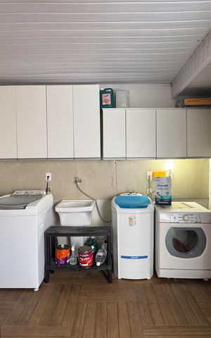 Casa à venda com 115m², 2 quartos e 2 vagas Casa à venda com 115m², 2 quartos e 2 vagasÁrea de Serviço