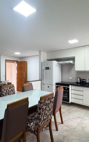 Casa à venda com 115m², 2 quartos e 2 vagas Casa à venda com 115m², 2 quartos e 2 vagasCozinha