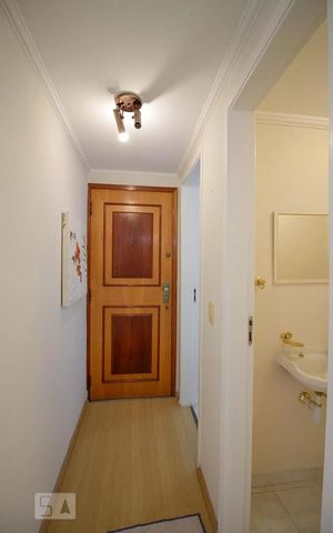 Apartamento à venda com 80m², 3 quartos e 1 vaga Apartamento à venda com 80m², 3 quartos e 1 vagaCorredor