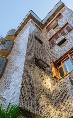 Apartamento à venda com 70m², 2 quartos e 1 vaga Apartamento à venda com 70m², 2 quartos e 1 vagaFachada
